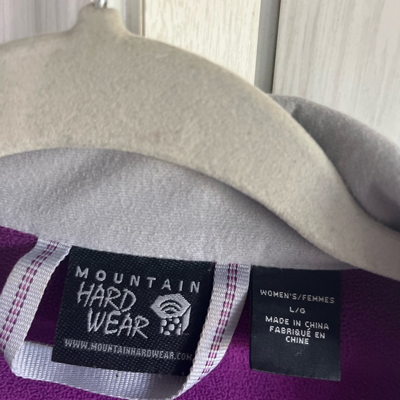 Mountain Hardwear Women's Purple active wear jacket in size L - Picture 3 of 3